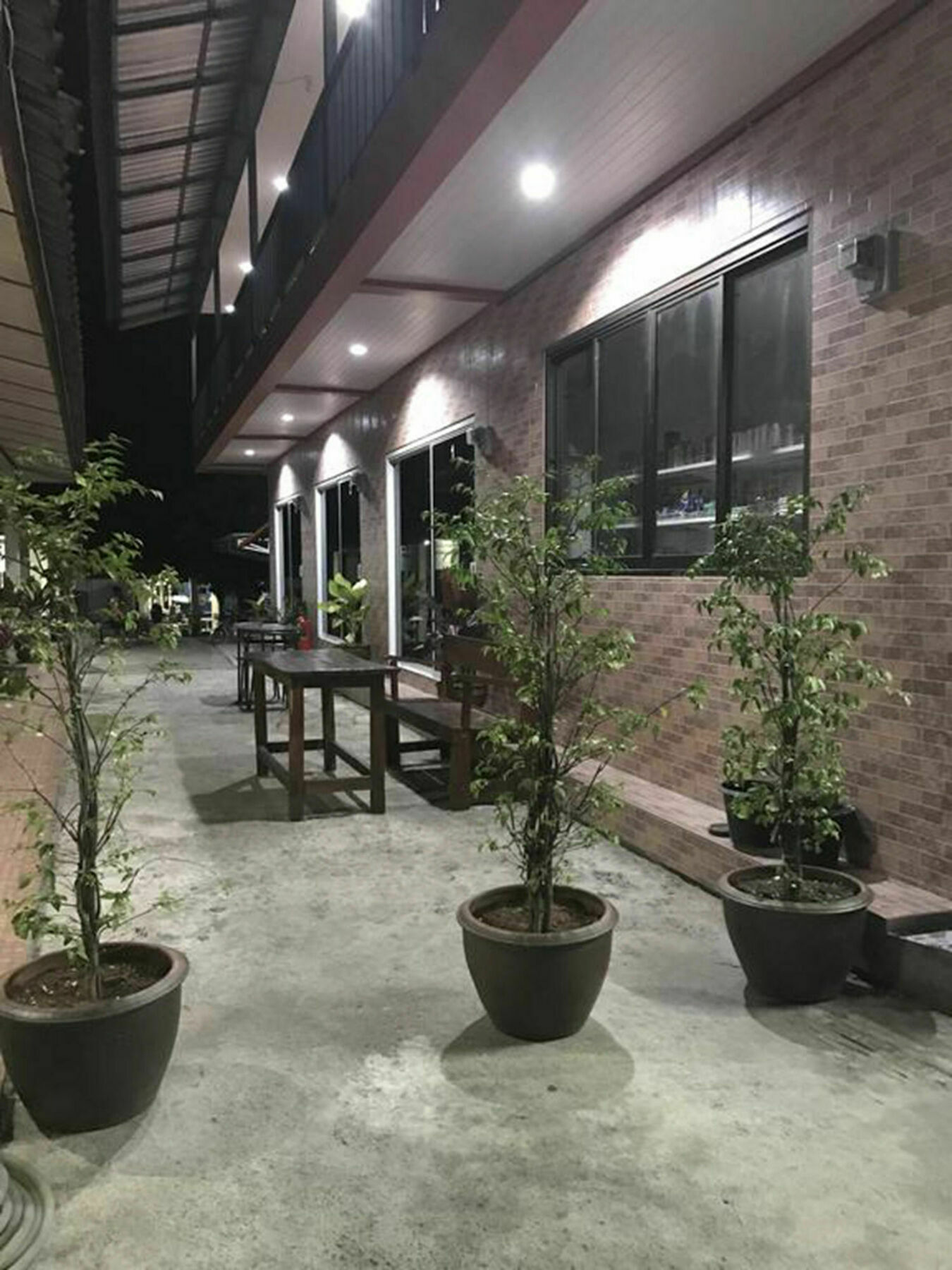 Apartamento Sirikul Mansion Nai Yang Beach Exterior foto